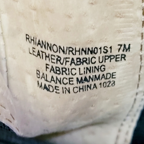 NEW Steve Madden Chelsea Boot in Brown Suede Leather - Picture 7 of 7